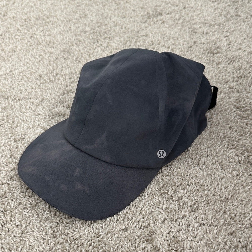 lululemon athletica black performance cap